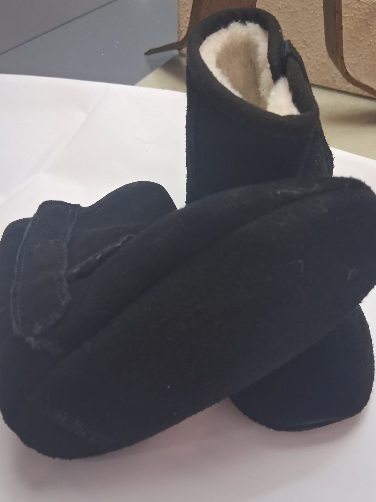 Baby Boots Soft Soled Suede Black 12-18 months